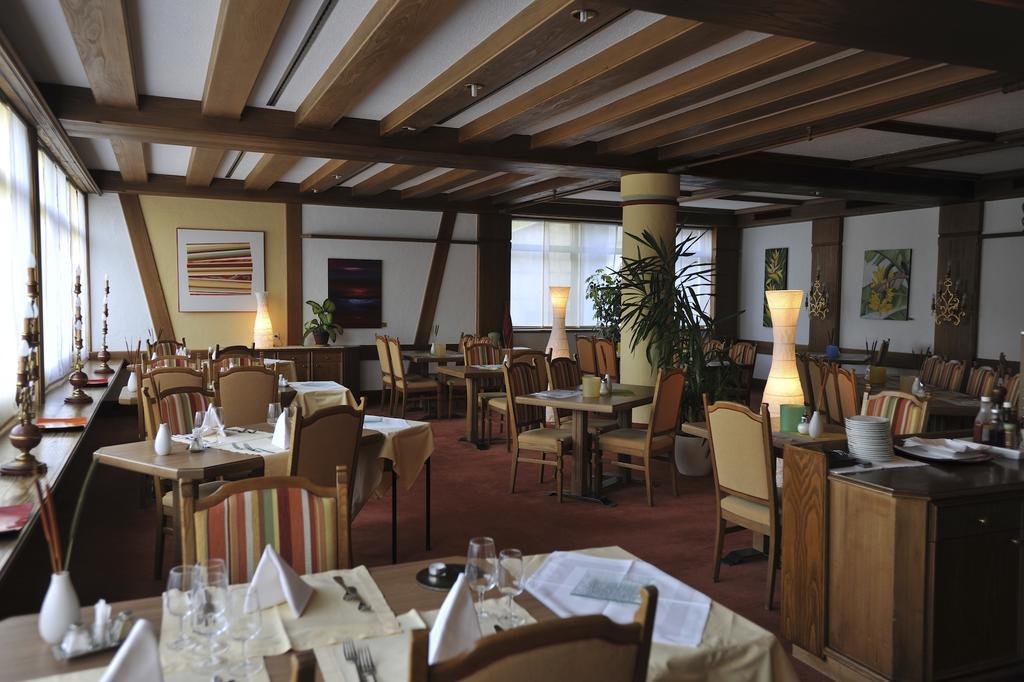 Hotel Restaurant Le Chalet Cortaillod Esterno foto
