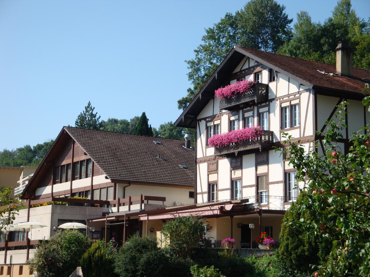 Hotel Restaurant Le Chalet Cortaillod Esterno foto